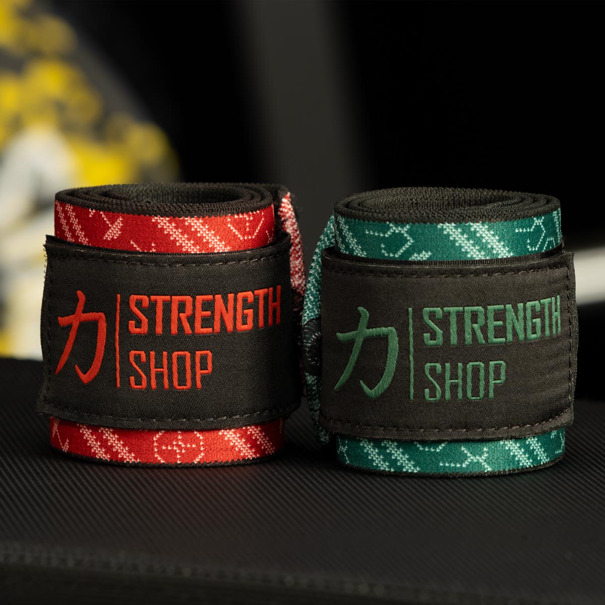 XMAS Wrist Wraps – Medium, 30cm/60cm - IPF approved - Strength Shop