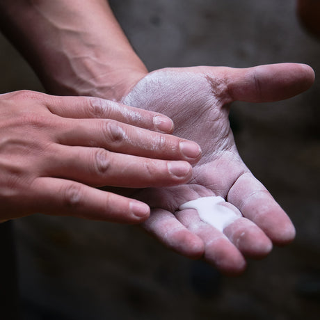 The Gripper Liquid Chalk - 250ML - Strength Shop