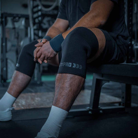 7mm Inferno PRO Knee Sleeves - Extra Stiff Neoprene, Stealth - IPF Approved - Strength Shop