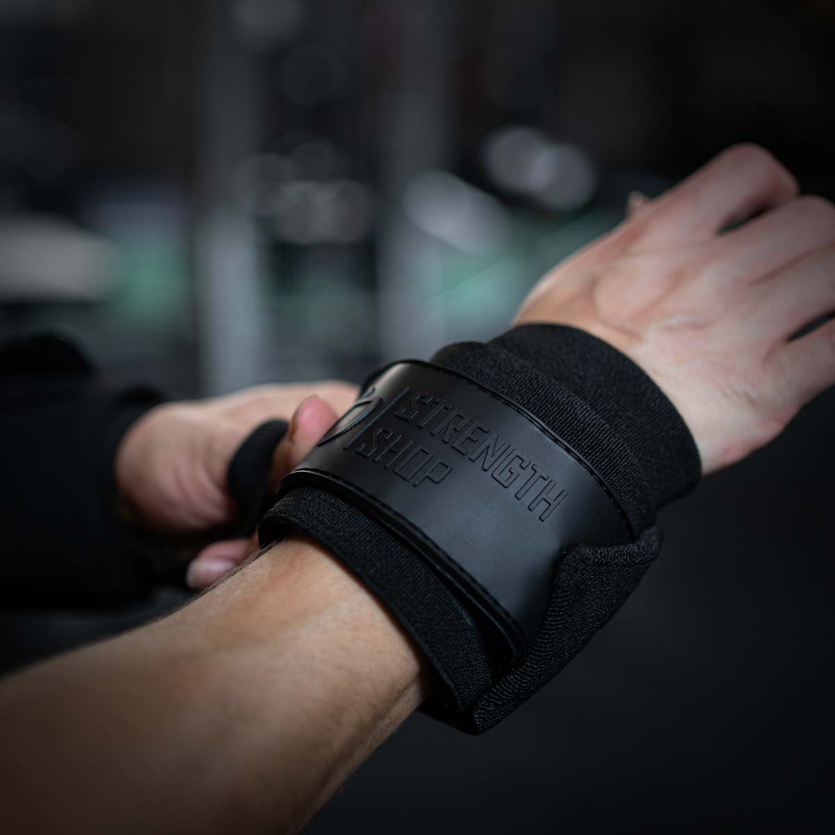 Super Heavy Wrist Wraps, Stealth, IPF Approved – 60cm/90cm - Strength Shop