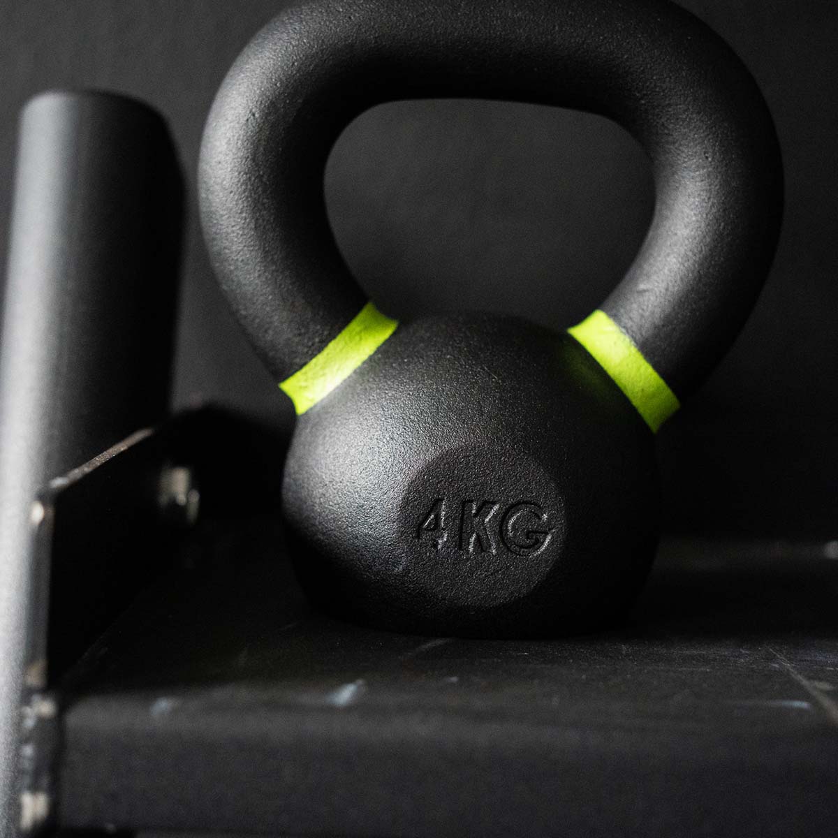 Strength Shop Gusseiserne Kettlebells - Aus Einem Guss, Pulverbeschichtet, 4-64KG