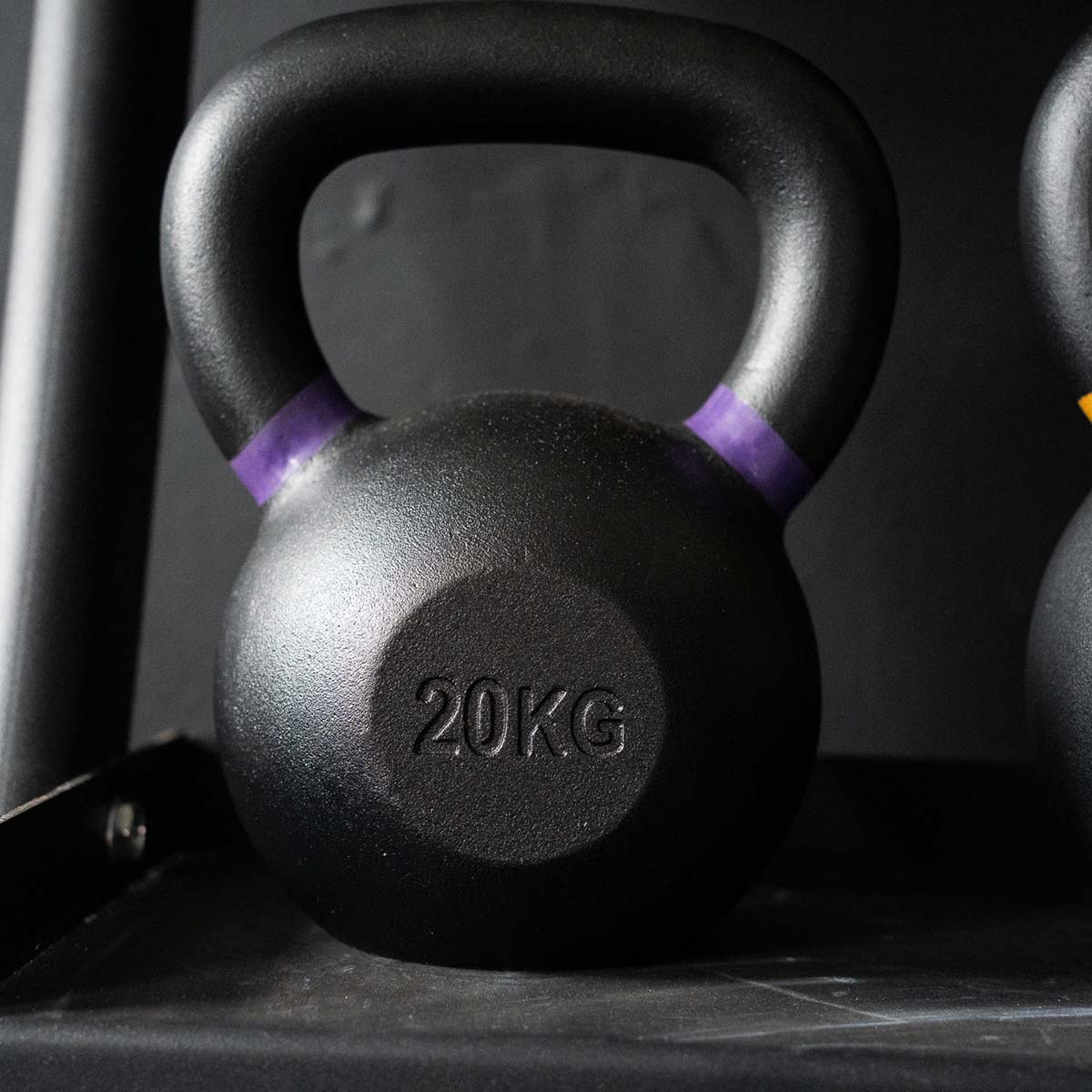 Strength Shop Gusseiserne Kettlebells - Aus Einem Guss, Pulverbeschichtet, 4-64KG