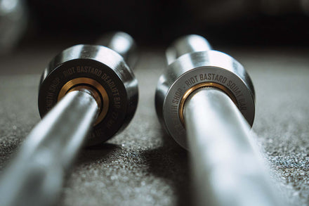 Riot Squat Bar - 35mm, 25 kg - Fully Knurled - Strength Shop
